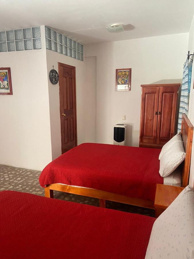 Hotel El Gran Toril Taxco de Alarcon Esterno foto