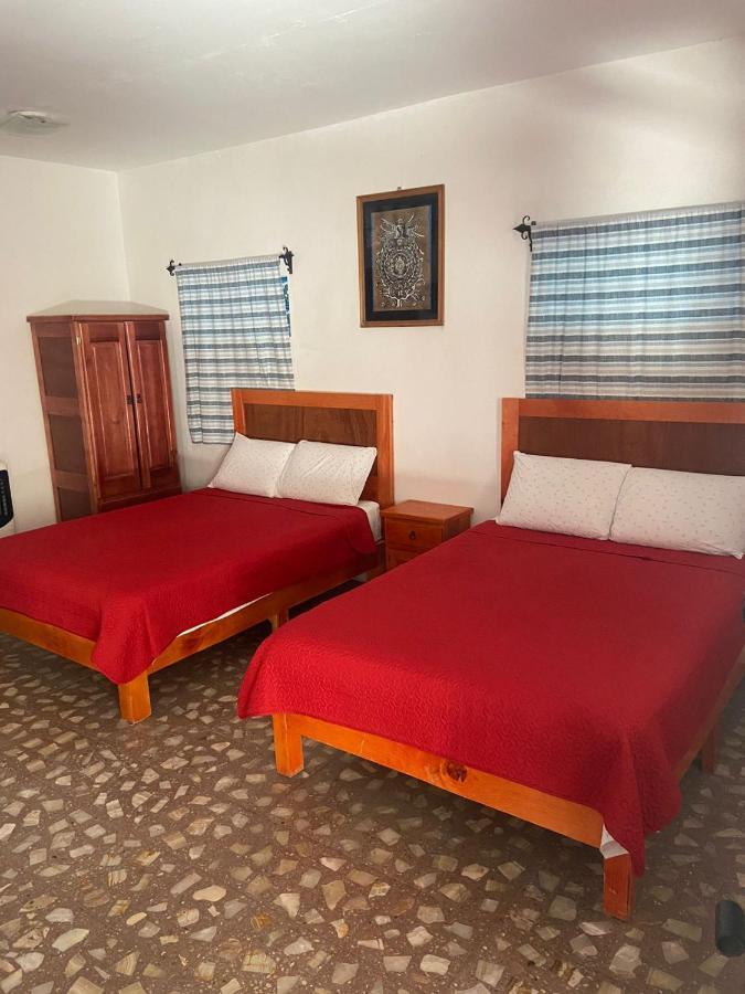 Hotel El Gran Toril Taxco de Alarcon Esterno foto