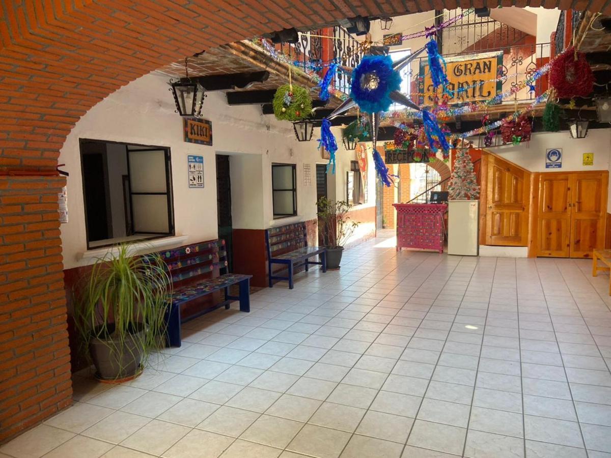 Hotel El Gran Toril Taxco de Alarcon Esterno foto